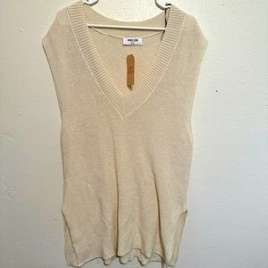 Double Zero Tunic Sleeveless Sweater